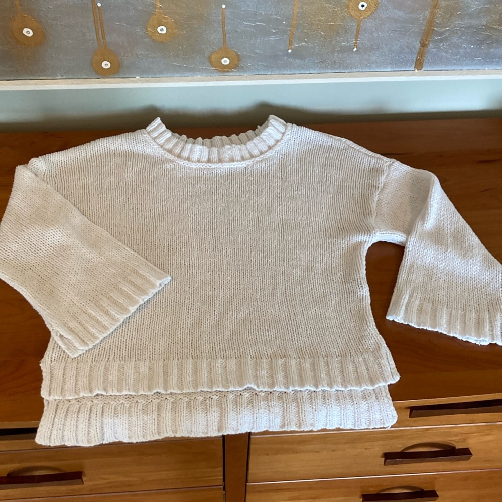 UGG SWEATER